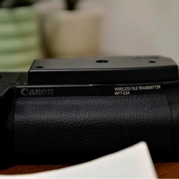 Canon EOS 50D Black Digital Camera Kit - Picture 6 of 15